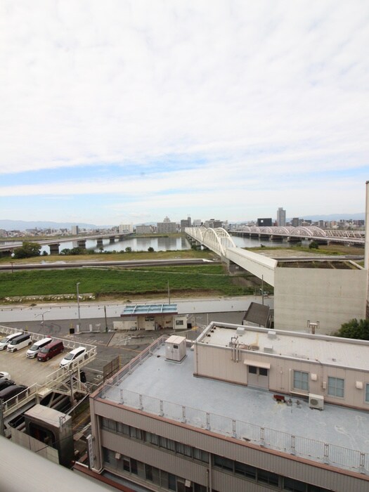 物件内観写真17　(室内からの展望)