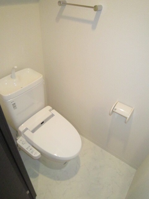 物件内観写真12　(トイレ)