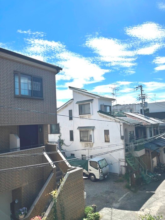 物件内観写真16　(室内からの展望)