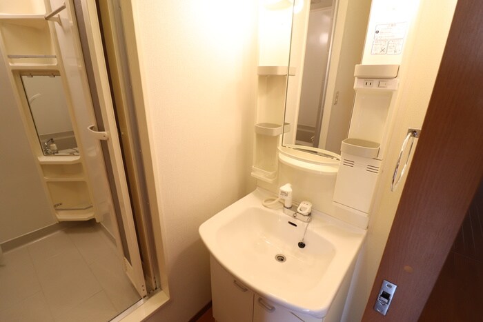 物件内観写真7　(洗面)