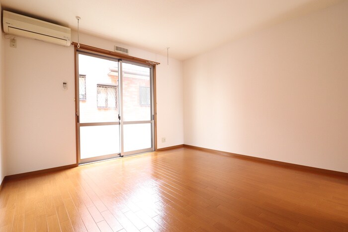 物件内観写真13　(居室)