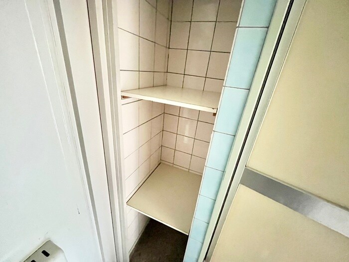 物件内観写真15　(靴箱)