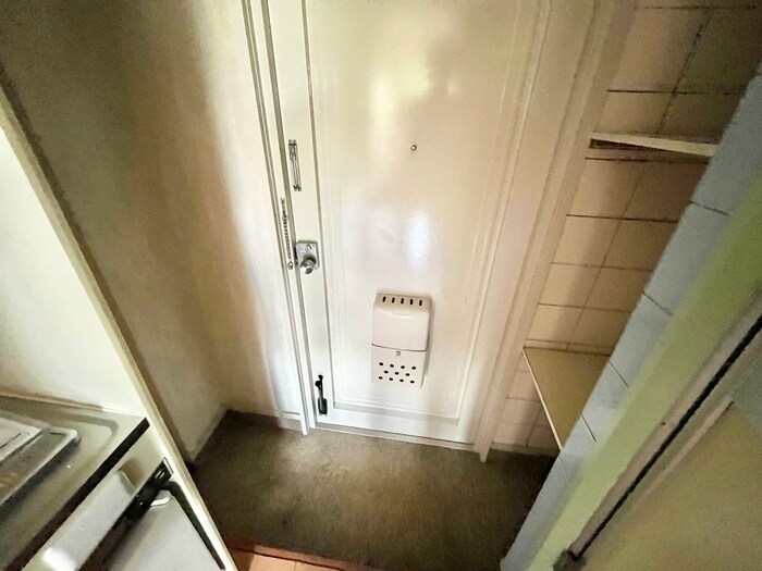 物件内観写真21　(玄関)