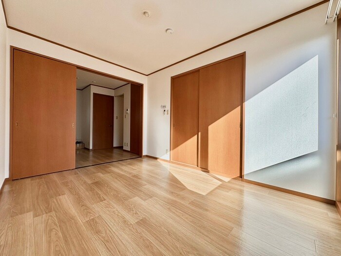 物件内観写真8　(居室)