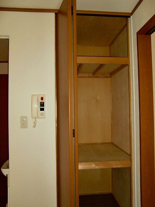 物件内観写真11　(収納)