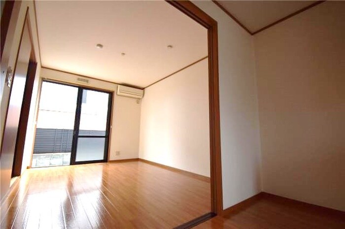 物件内観写真12　(居室)