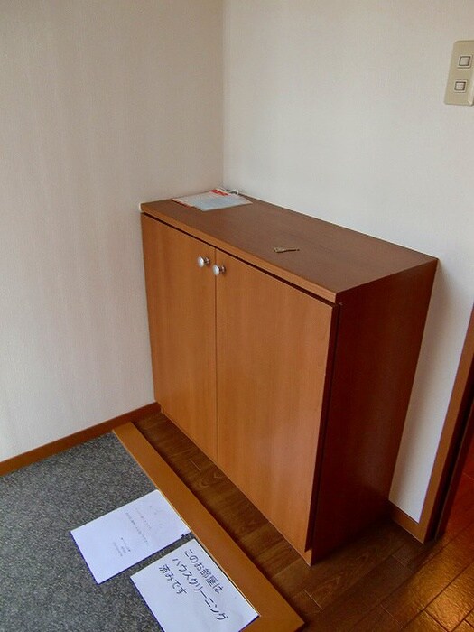 物件内観写真15　(靴箱)