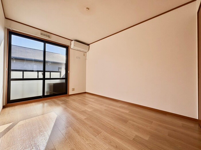 物件内観写真16　(居室)