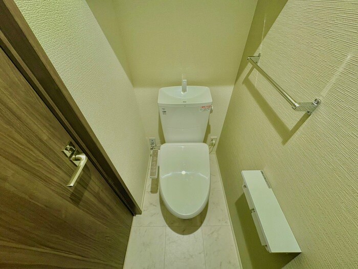 物件内観写真8　(トイレ)