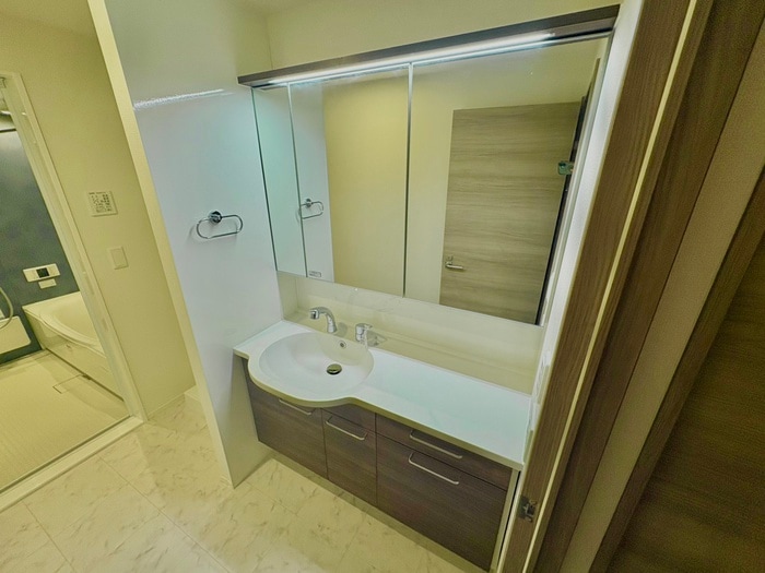 物件内観写真9　(洗面)