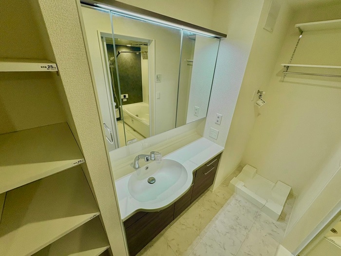 物件内観写真10　(洗面)