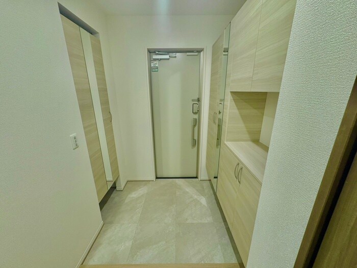 物件内観写真19　(玄関)