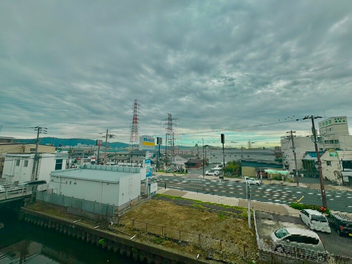 物件内観写真22　(室内からの展望)