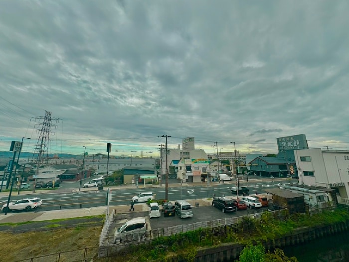 物件内観写真22　(室内からの展望)