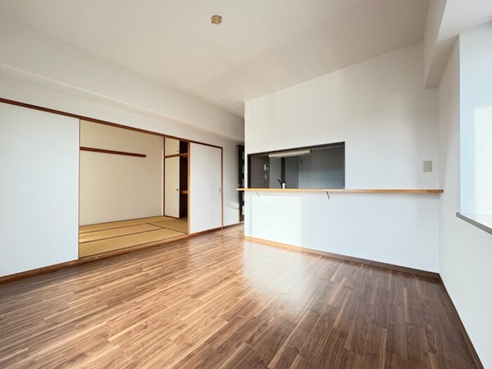 物件内観写真8　(居室)