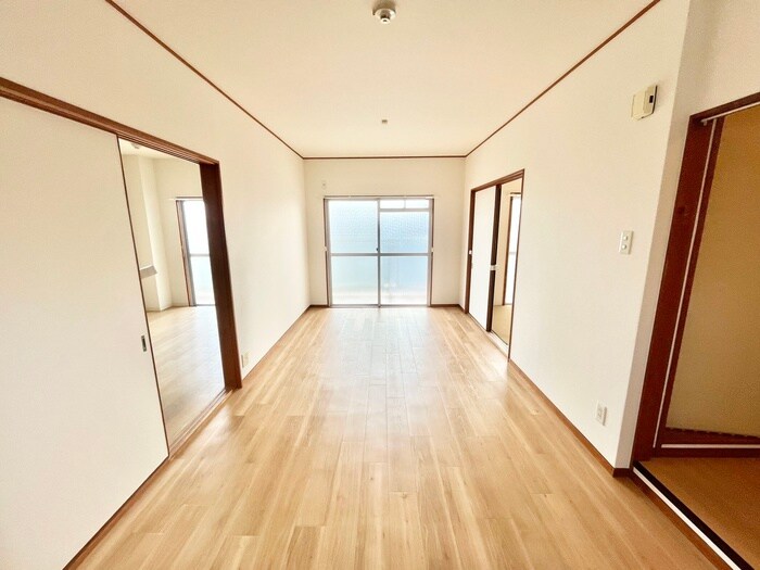 物件内観写真7　(居室)