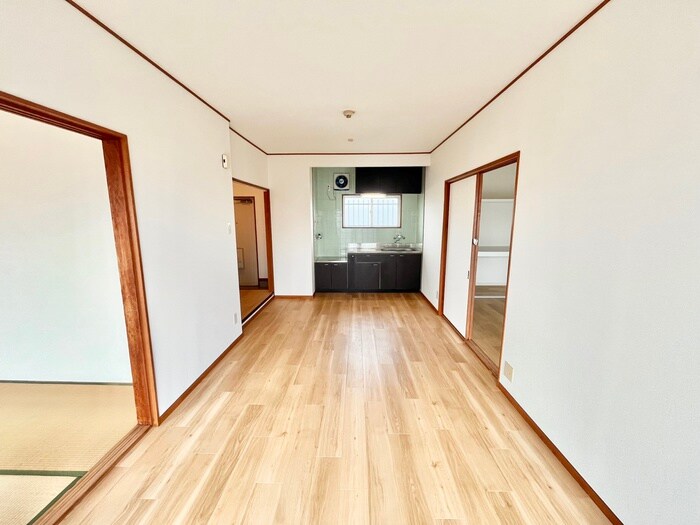 物件内観写真8　(居室)