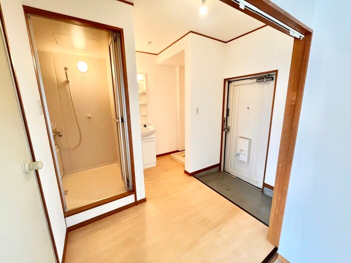 物件内観写真18　(廊下)