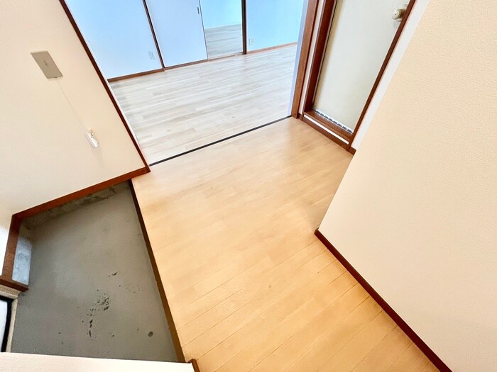 物件内観写真19　(廊下)