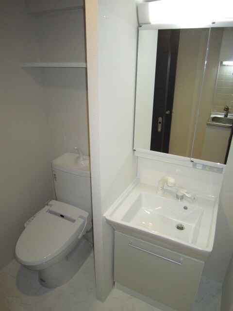 物件内観写真9　(洗面)