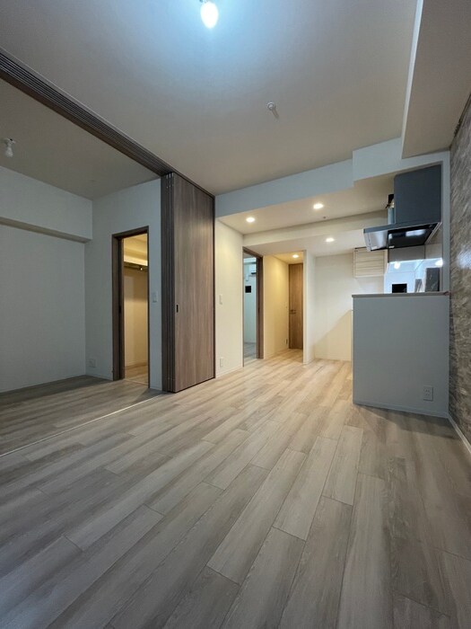 物件内観写真2　(居室)