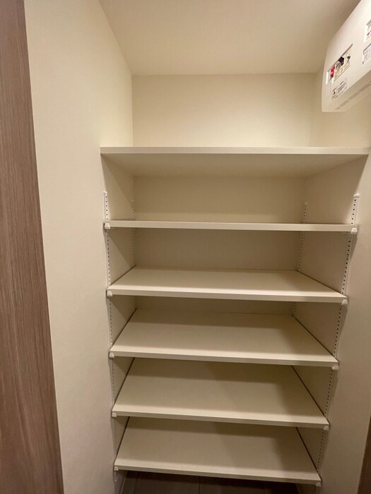 物件内観写真9　(靴箱)