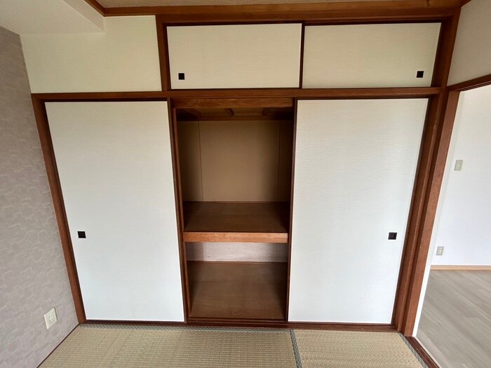 物件内観写真15　(収納)