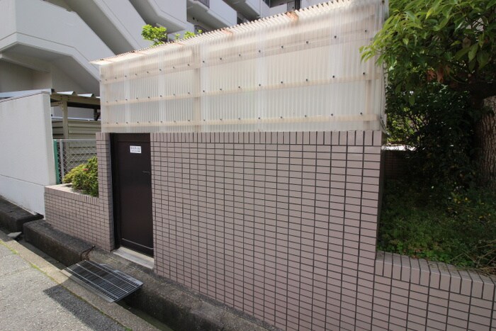 物件外観写真4　(建物設備)