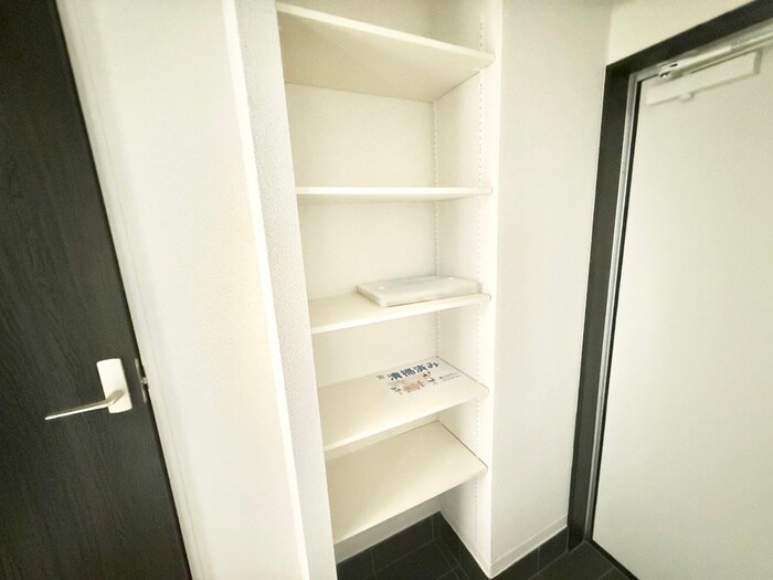 物件内観写真18　(靴箱)