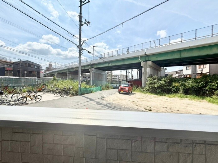 物件内観写真22　(室内からの展望)