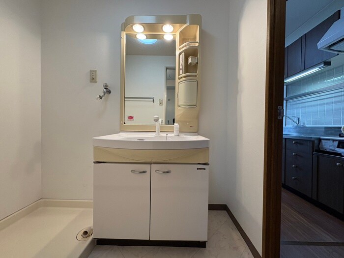 物件内観写真13　(洗面)