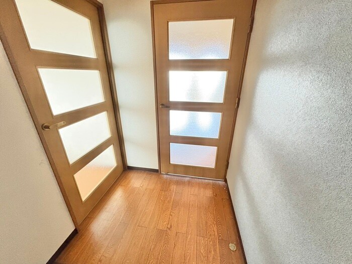 物件内観写真15　(廊下)