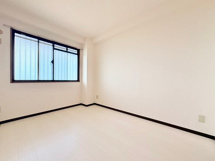 グランドメゾン　西尾の居室