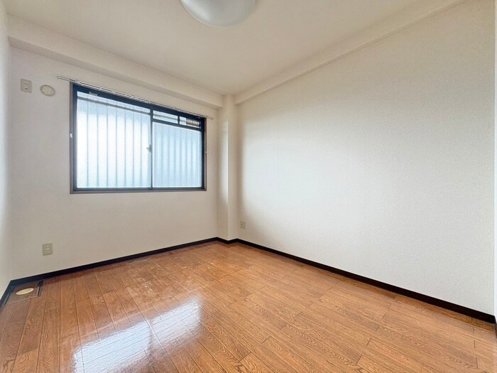 物件内観写真17　(居室)