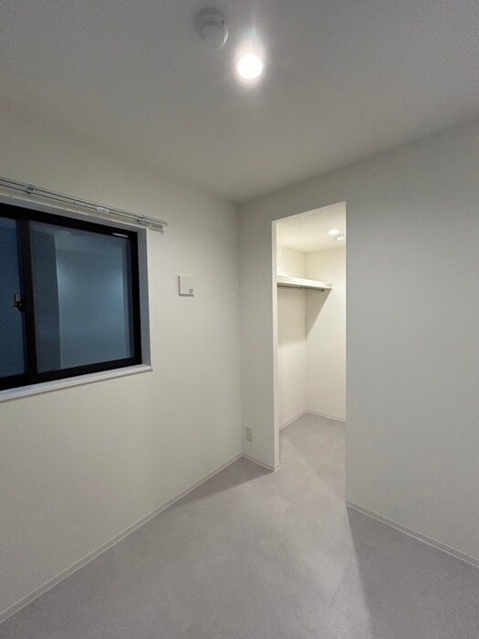 物件内観写真9　(居室)