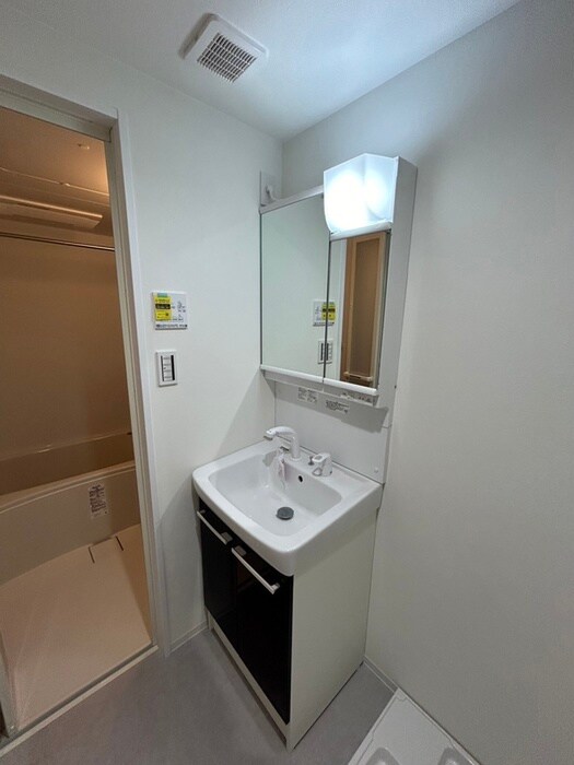 物件内観写真11　(洗面)