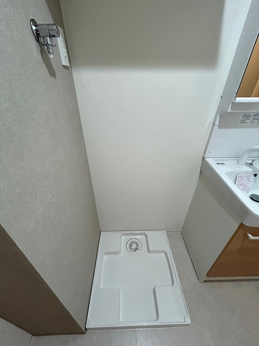 物件内観写真14　(洗濯機置場)