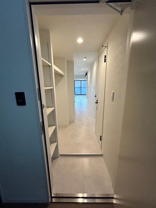 物件内観写真17　(玄関)