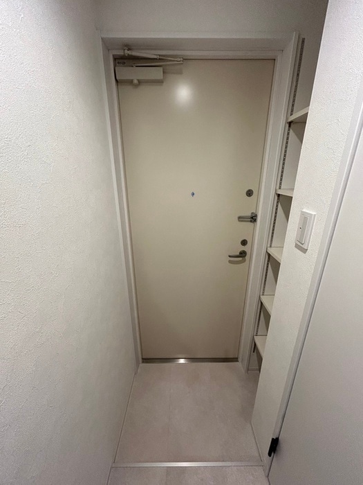 物件内観写真17　(玄関)