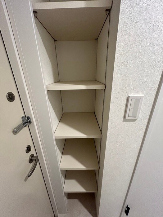 物件内観写真18　(靴箱)