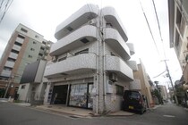 プチパレスの外観写真