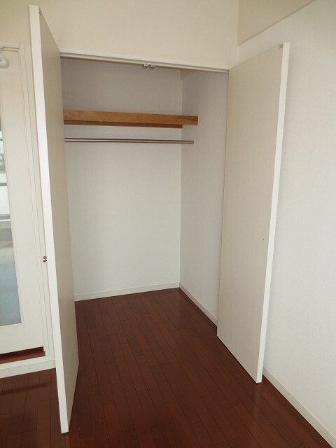 物件内観写真13　(収納)