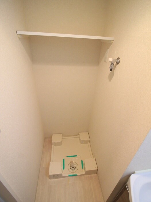 物件内観写真11　(洗濯機置場)