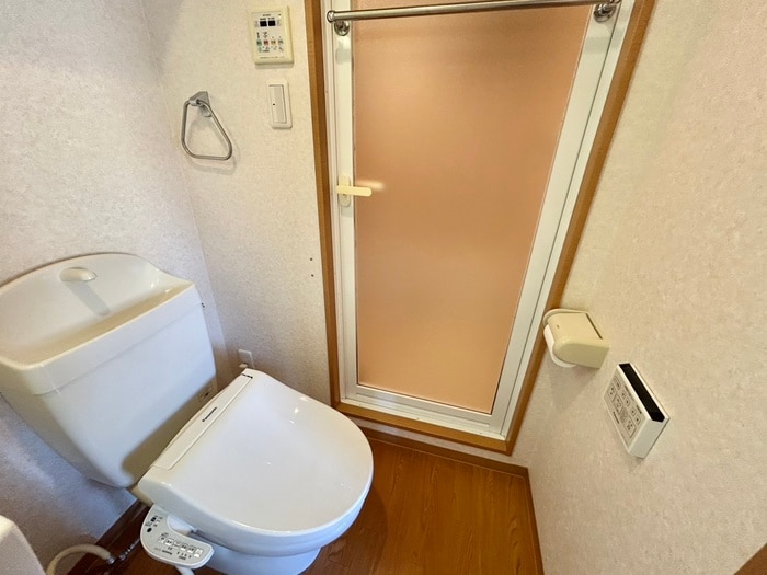 物件内観写真8　(トイレ)