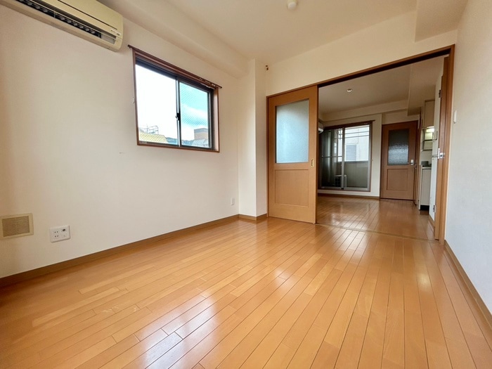 物件内観写真11　(居室)