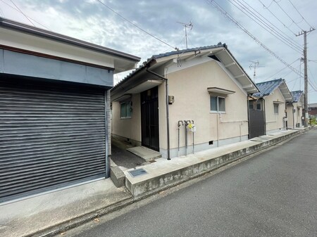 藤井貸家１／２外観写真