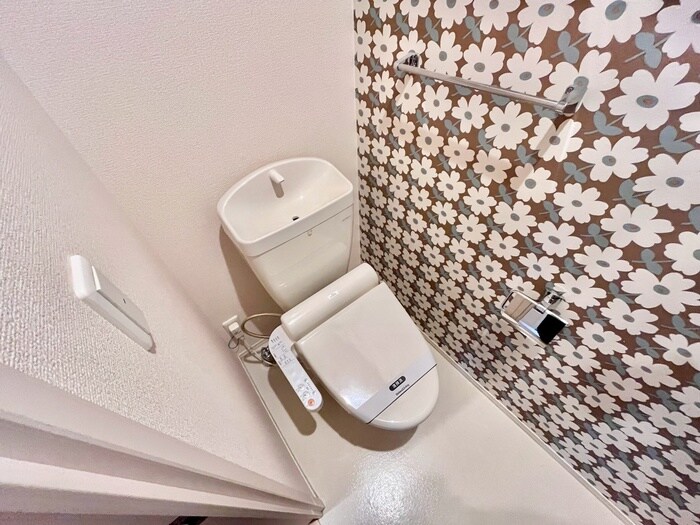 物件内観写真14　(トイレ)