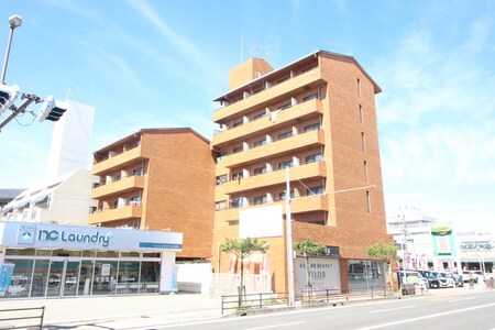 ハイム・イズ（１～４号室）外観写真