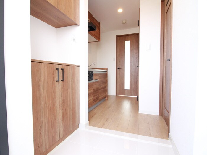 物件内観写真10　(玄関)