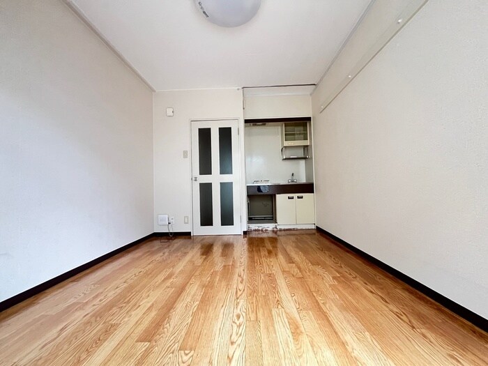 物件内観写真10　(居室)